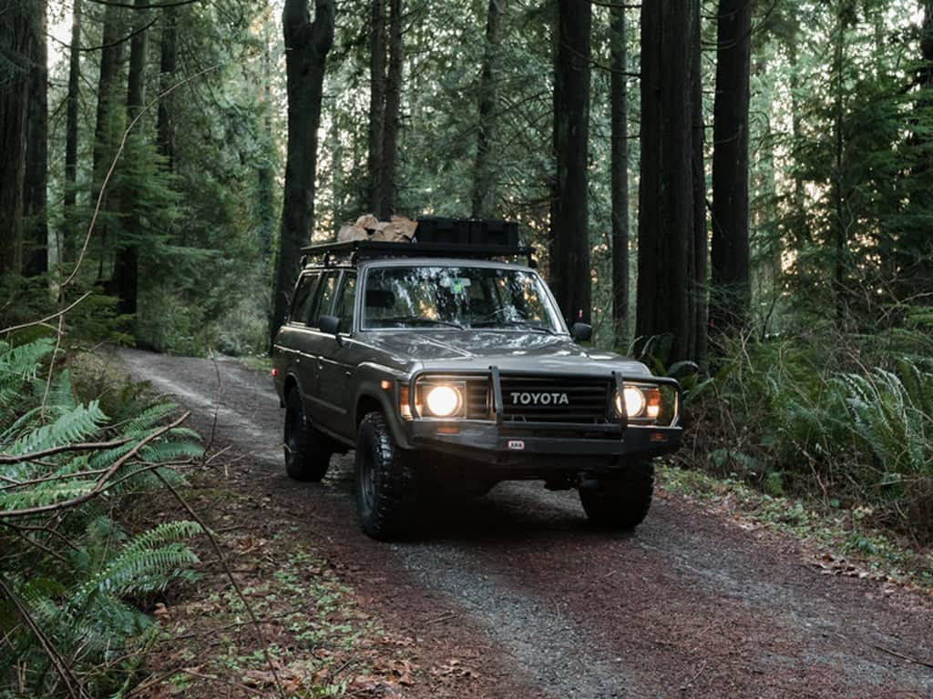 Toyota Land Cruiser 60 Slimline II kattotelinesarja / Tall - Front Runner 7