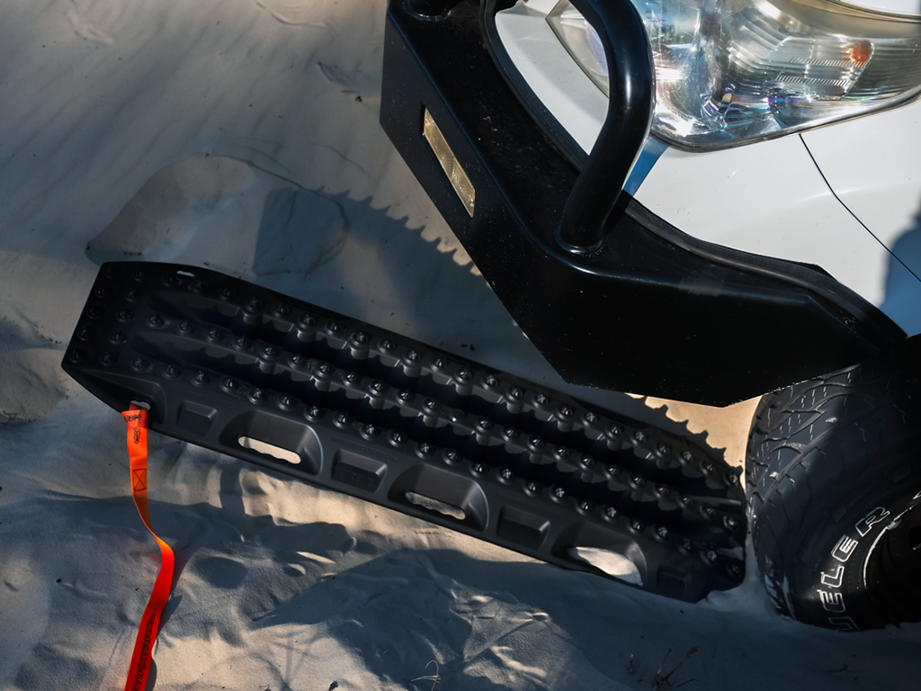 MAXTRAX XTREME / Stealth Black 4