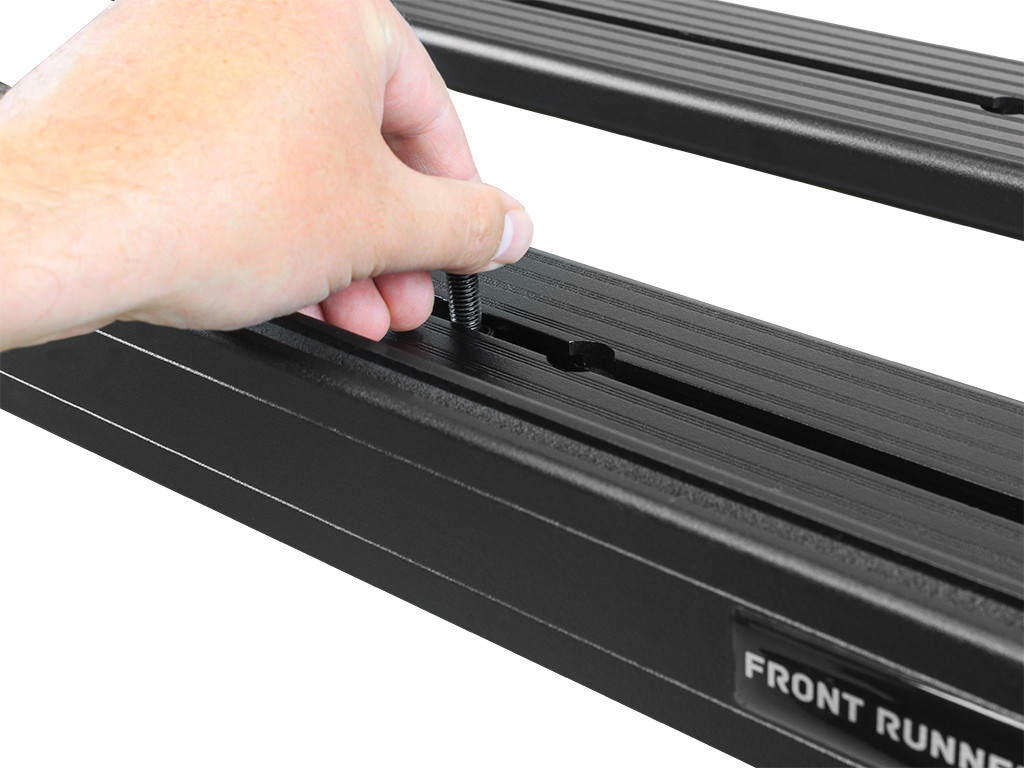 Pickupin kuomu tai perävaunu Slimline II -telinesarja / korkea / 1425 mm (L) x 2 368 mm (P) - Front Runner 5