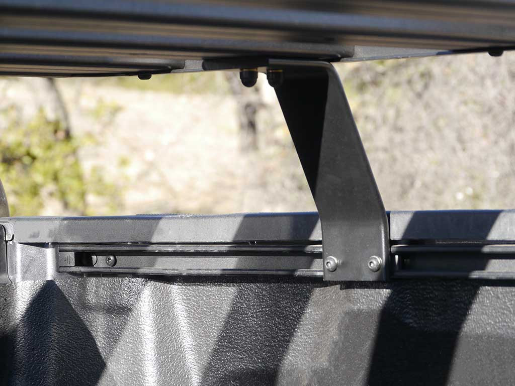 Land Rover Defender 130 (1983-2016) Slimline II -tavaratelinesarja - Front Runner 7