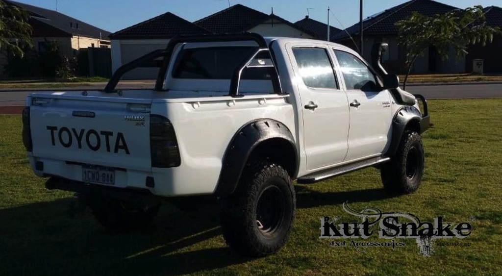 Lokasuojan levike, Toyota Hilux Vigo12-15 MONSTER 21