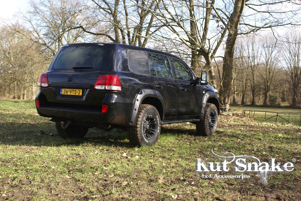 Fender Flares Toyota LC200 6