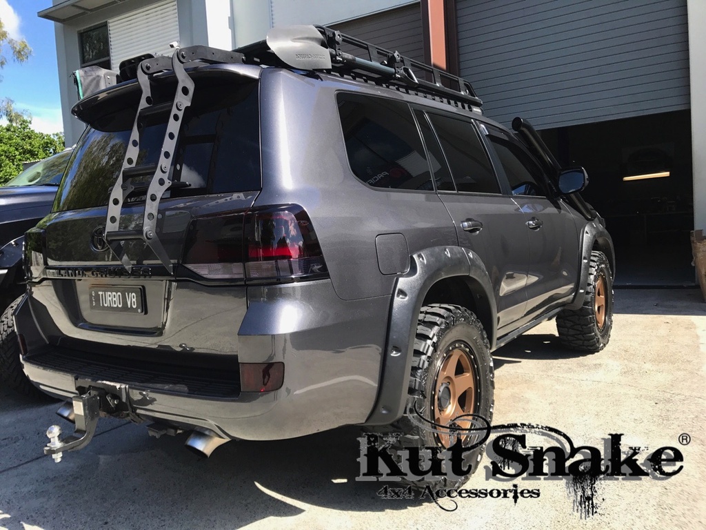Fender Flares Toyota LC200 7