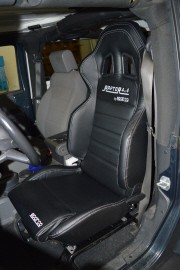 WRANGLER JK RIGHT SEAT FITTING