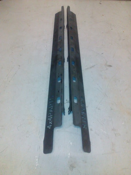 Nissan navara ROCKER PANEL sköld